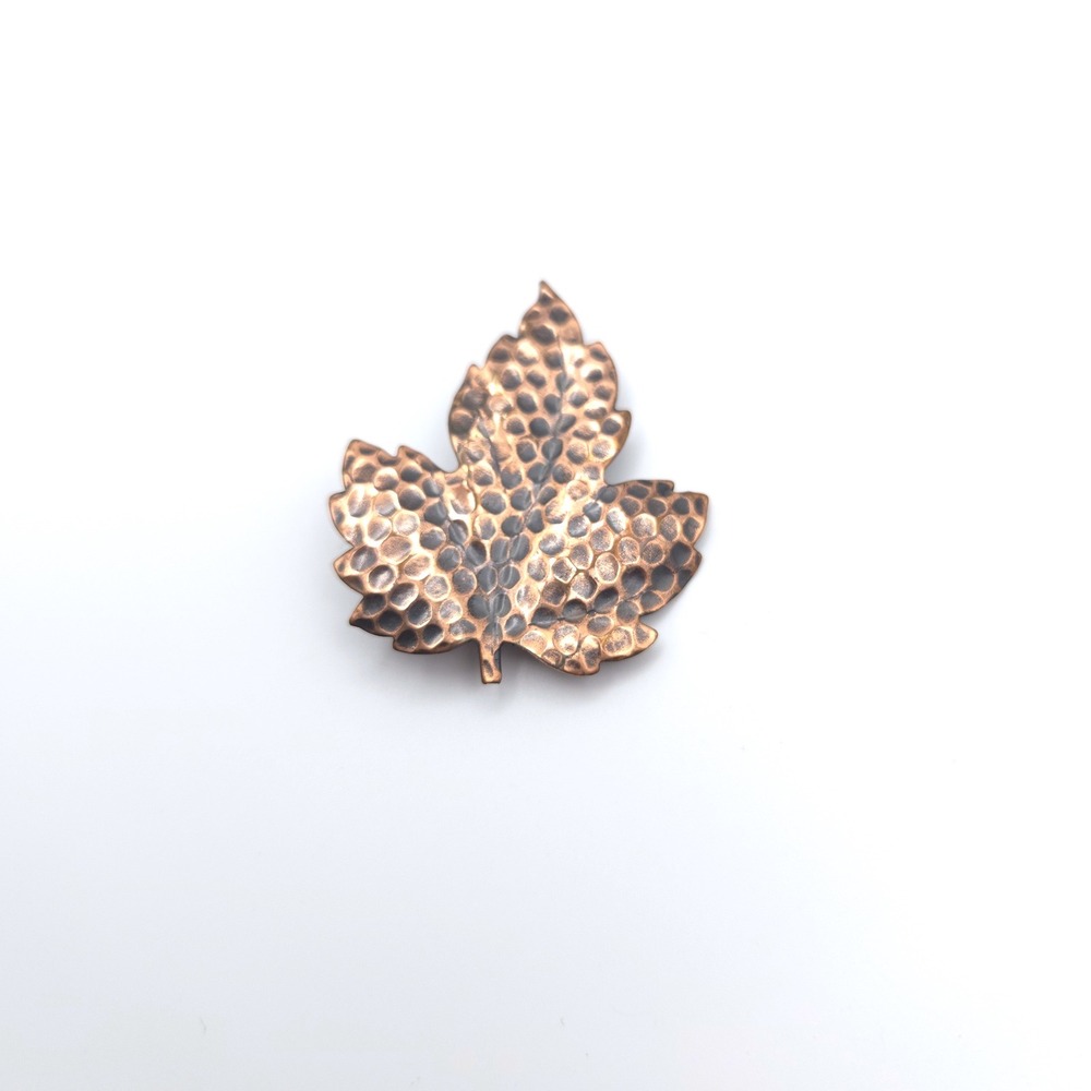 Vintage Hammered Copper Maple Leaf Brooch Pin Autumn Nature Botanical Accessory